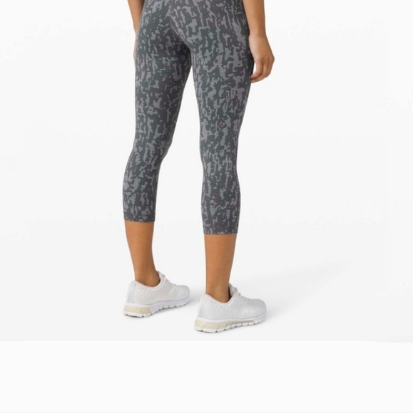 Lululemon Wunder Train 21" - Picture 2 of 10